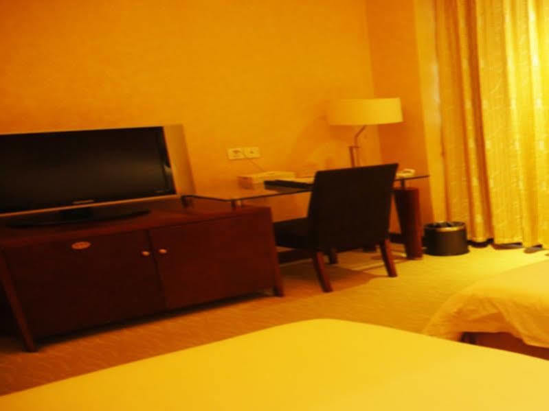 Changshu Kaiyue International Hotel Exterior foto
